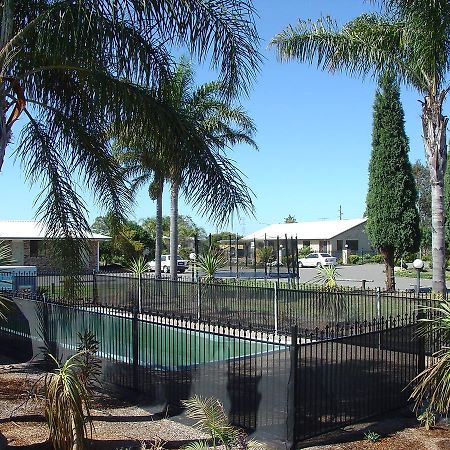 Palm Valley Motel Tarro Exterior photo